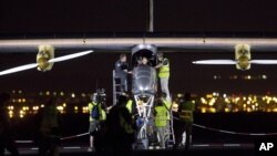 El Solar Impulse tiene el tamaño de un jumbo jet y está equipado con 12.000 celdas solares.