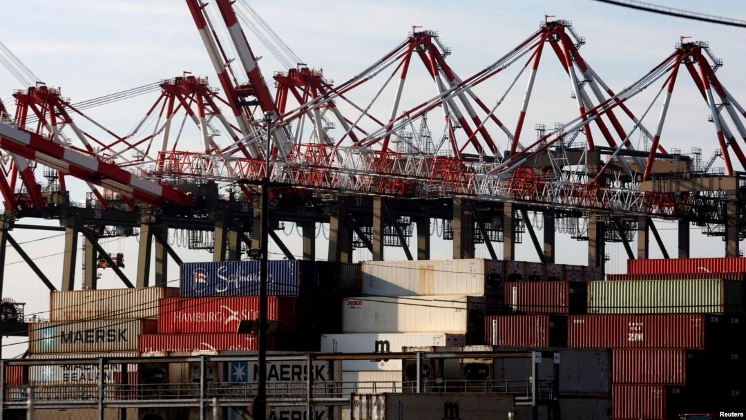 US port strike averted as 45,000 union workers, employers reach deal