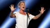 Pink cancela concierto, hospitalizada por virus