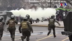 Şili’de Öğrenciler Sokağa Döküldü