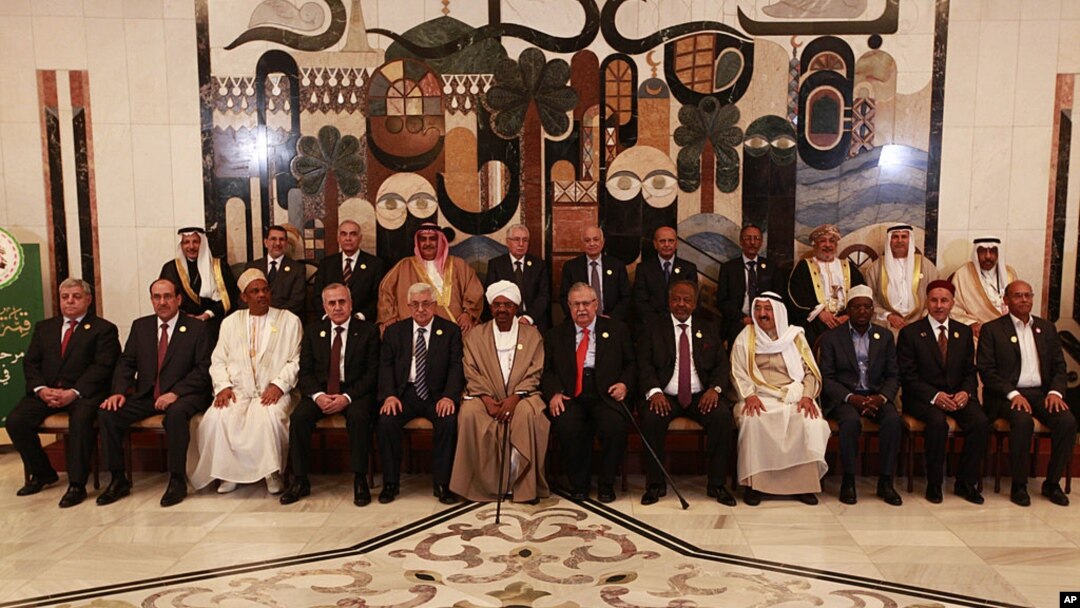 Los líderes árabes reunidos en una cumbre en Bagdad, apoyaron el plan de paz para Siria elaborado por Kofi Annan.