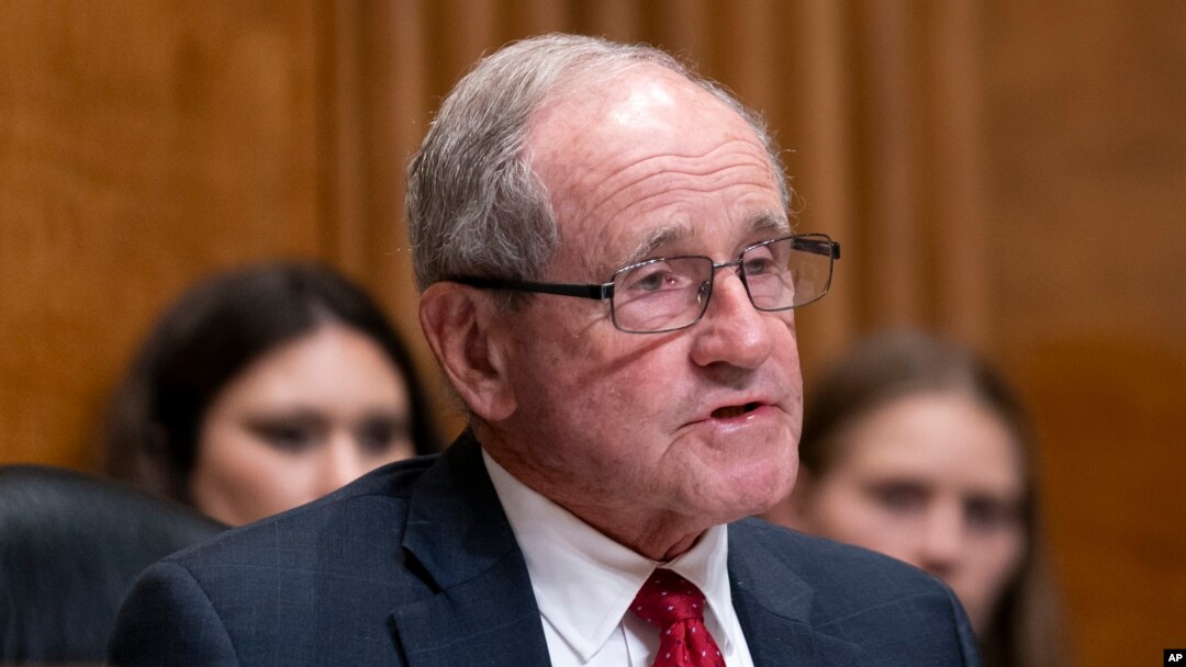 资料照片：参议院外交关系委员会资深成员里施在外委会的一次听证会发言。(2023年10月18日)