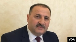 Nazim Bəyədmirli (foto mənbə :VOA-arxiv)