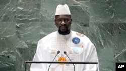 Le président guinéen Mamadi Doumbouya s'adresse à la 78e session de l'Assemblée générale des Nations unies, le 21 septembre 2023. 