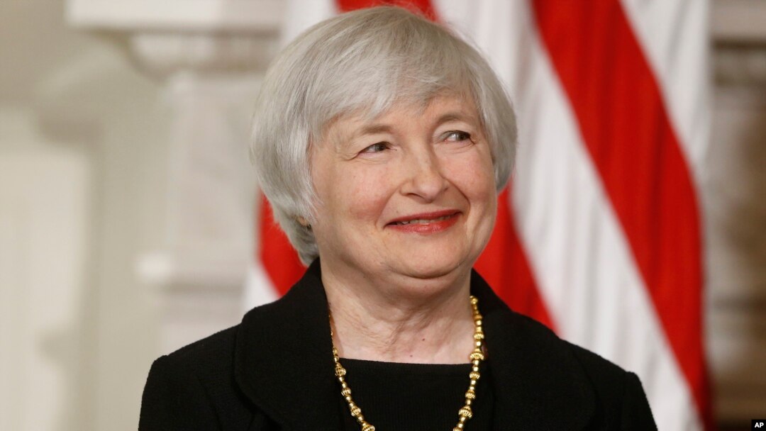 Calon gubernur Federal Reserve, Janet Yellen memberikan keterangan di depan Komisi Perbankan Senat AS, Kamis 14/11 (foto: dok). 