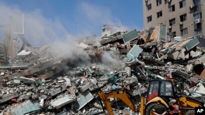 媒体要求以色列对摧毁新闻机构办公楼做出解释