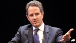 El secretario del Tesoro de EE.UU., Timothy Geithner, pidió implementar sanciones diplomáticas y económicas para aislar al régimen de Bashar al-Assad.