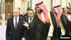 دیدار ولادیمیر پوتین رئیس جمهوری روسیه با شاهزاده محمد بن سلمان ولیعهد سعودی در ریاض - ۶ دسامبر ۲۰۲۳ 