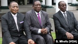 Mutungamiri wenyika, VaEmmerson Mnangagwa (pakati) nevatevedzeri vavo VaConstantino Chiwenga naVaKembo Mohadi.