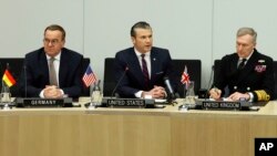 ནུབ་ཆིངས་ཀྱི་ཚོགས་འདུ།