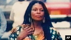 Foto de Assata Shakur (Joanne Chesimard), condenada en 1977 por asesinar a un policía en Nueva Jersey.