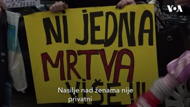 "Koliko još mrtvih žena da izbrojimo da bi čelni ljudi u ovoj zemlji čuda rekli - dosta je?"