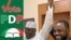Adam A. Zango a lokacin da ya daga hannun Atiku Abubakar (Hoto: shafin Instagram na Adam A. Zango 02.07.19)