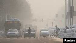Un día de mucha contaminación en Nanjing, provincia de Jiangsu, China. Enero 30, 2018.