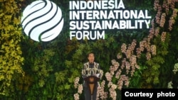 Presiden Joko Widodo menyampaikan sambutan dalam pembukaan Indonesia International Sustainability Forum (ISF) 2024, di Jakarta Convention Center (JCC) Senayan, Jakarta, pada 95 September 2024. (Foto: ANTARA FOTO/Aditya Pradana Putra/Spt. via ISF)