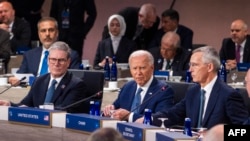 美国总统拜登在华盛顿举行的北约峰会上讲话。(2024年7月10日)