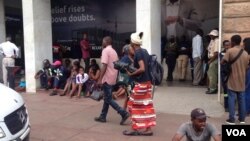 Bulawayo Cash-Bank queues 