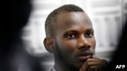 Malian Lassana Bathily, karyawan muslim yang ikut menyelamatkan orang-orang Yahudi yang sedang berbelanja saat terjadi aksi terror di Paris, 9 Januari lalu, dianugerahi kewarganegaraan Perancis (15/1).