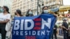 Pristalice bivšeg potpredsednika Džoa Bajdena na mitingu u Njujorku, 24. oktobra 2020. 