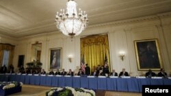 El presidente Barack Obama ofreció una cena a los 50 líderes mundiales que asisten a la cumbre nuclear en Washington.