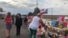 Hijo salva a madre en masacre de El Paso