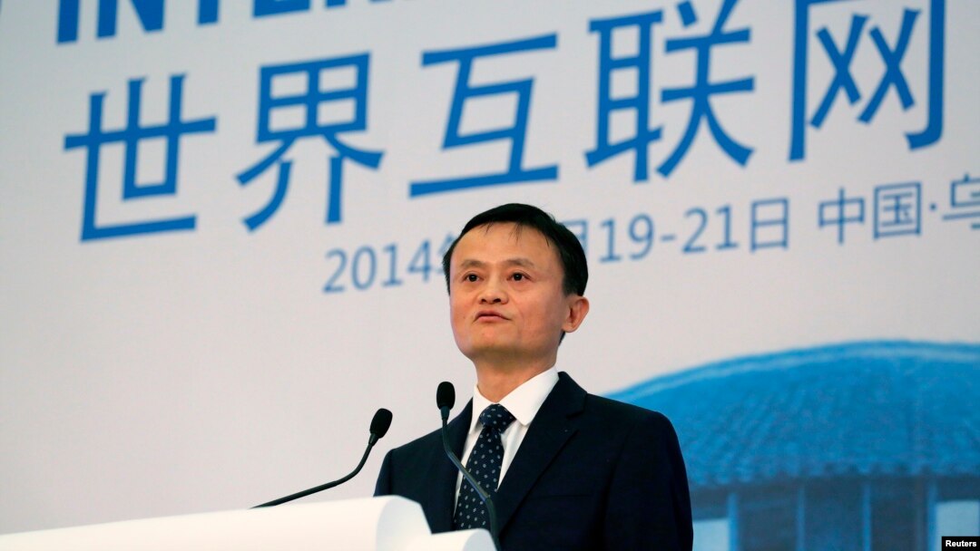 CEO perusahaan Alibaba, Jack Ma memberikan penjelasan kepada media (foto: dok).
