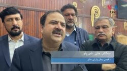 پښتونخوا کی حکومت مخالفه ګوندونه وايي صوبه کې حکومتي واک ختم شوی او ترهګري سیوا شوې خو حکومت وايي ترهګري یوازې د صوبې نه بلکې قامي مسله ده