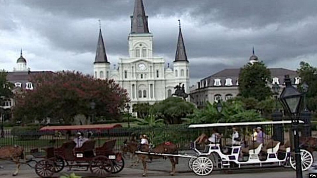 El estilo relajado de la cultura y vida de Nueva Orleans ha regresado, pero la ciudad aún lucha por recuperarse.