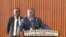 Le Premier ministre camerounais Joseph Dion Ngute s'adressant aux femmes anglophones à Yaoundé, Cameroun, le 18 avril 2019.