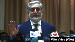 Capres Afghanistan Abdullah Abdullah Rabu (18/6) menyerukan penghentian penghitungan suara. 