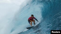 Caroline Marks of the United States competes for the Olympic gold medal in women's surfing in Teahupo'o, Tahiti, French Polynesia, Aug. 05, 2024.