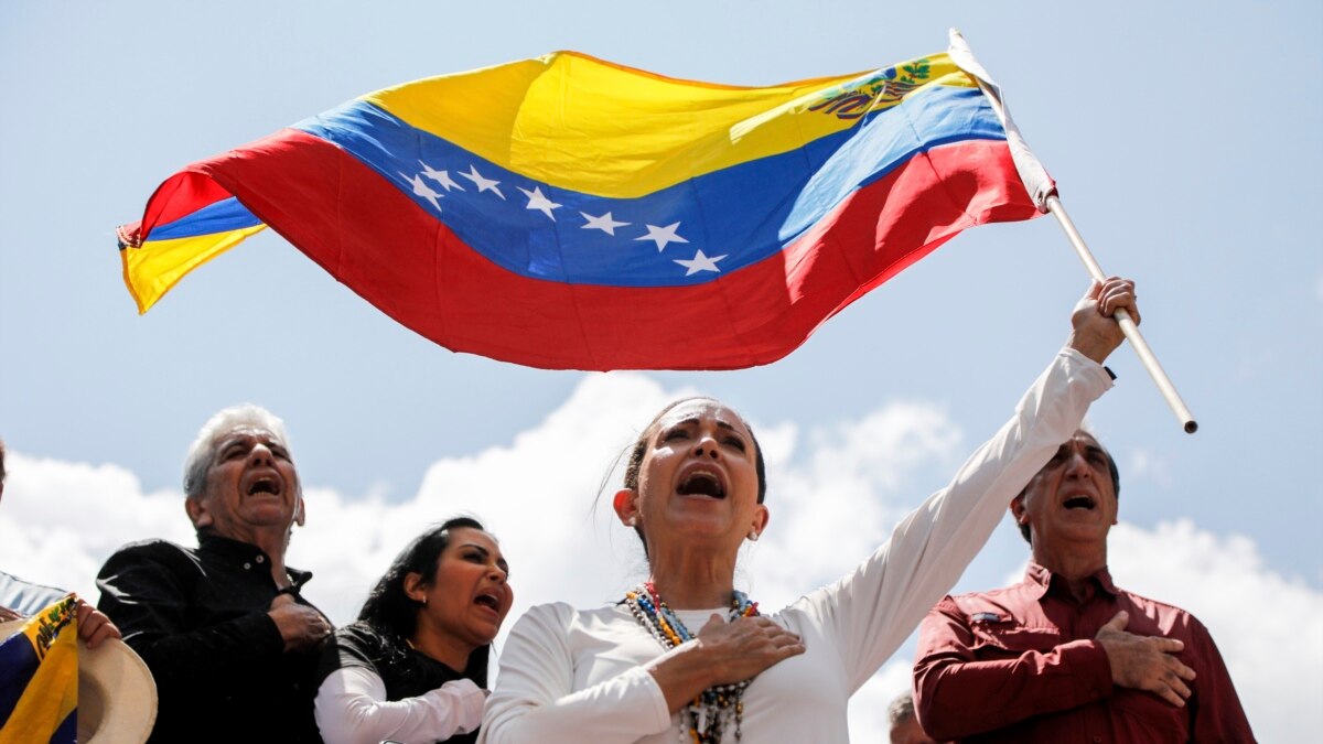 Maria Corina Machado llama a protesta masiva mundial tras ser acusada