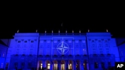 “На саміті ми розробимо дуже конкретні способи, якими НАТО може допомогти Україні” – високопосадовець Держдепу. Відео