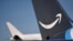 ARCHIVO - Un avión de fuselaje ancho adornado con el logotipo Prime de Amazon es descargado en el Aeropuerto Internacional Lehigh Valley en Allentown, Pensilvania, EEUU. [REUTERS]