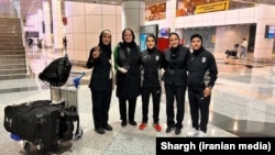 تصویری که شرق از بازگشت سه بازیکن زن به مالزی منتشر کرده است