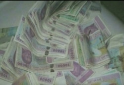FILE - The CFA franc is used in central and west African states, Dec. 26, 2019. (Moki Edwin Kindzeka/VOA)