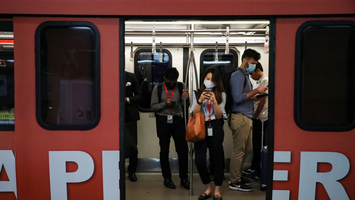 Mobile Phone Tech Helps Track Coronavirus