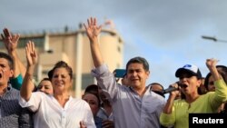 El presidente de Honduras, Juan Orlando Hernández, durante un evento de campaña el 6 de agosto del 2019. 
