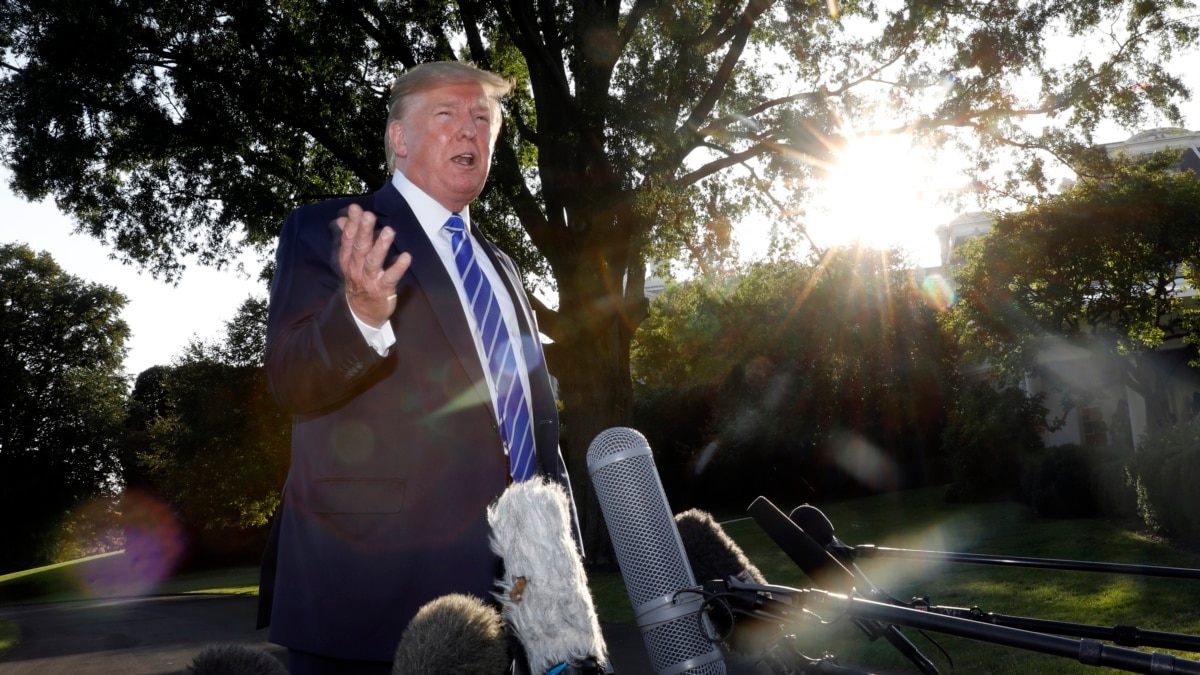Trump Leaves White House Grounds for First Time Since March 28