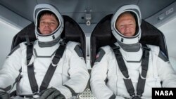 Aстронавти Боб Бенкен і Даг Гарлі