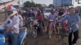 Hundreds of Cambodian Commune Chiefs Face Expulsion