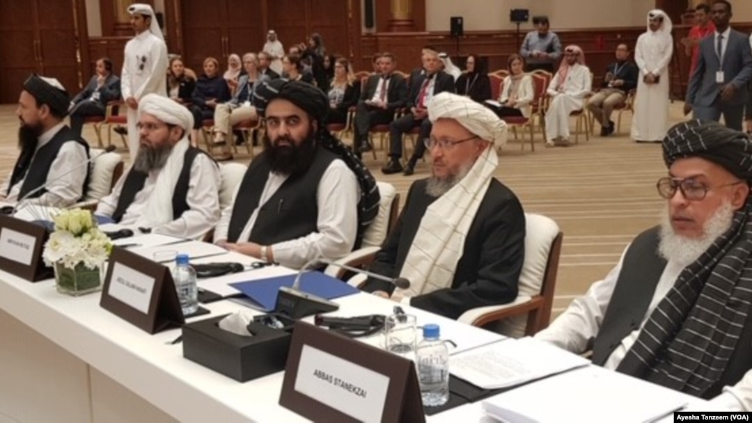 ایک کثیر لسانی اور کثیر قومی معاشرہ ہونے کی وجہ سے افغانستان میں ایسے سیاسی نظام کی تشکیل ہمیشہ ایک چیلنج رہی ہے جو تمام طبقات کی خواہشات کی عکاسی بھی کرتا ہو۔ (فائل فوٹو)
