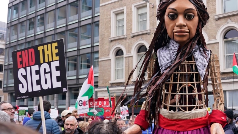 Global Protests Draw Thousands in London, Elsewhere in Pro-Palestinian Marches