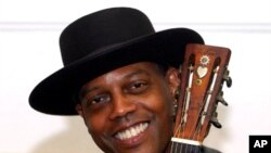 Eric Bibb 