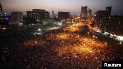 Crowds gather again in Cairo's Tahrir Square June 19, 2012. 