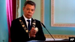 En un comunicado emitido paralelamente, la Presidencia de Colombia indicó que ambos líderes abordarán temas de "alianza estratégica de seguridad", así como "la implementación del histórico acuerdo de paz", asuntos comerciales y oportunidades de inversión.