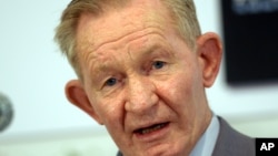 Former U.S. Army deserter Charles Robert Jenkins, who spent nearly 40 years in North Korea after fleeing his unit along the Demilitarized Zone, speaks to reporters in Tokyo Wednesday, Oct. 12, 2005. 