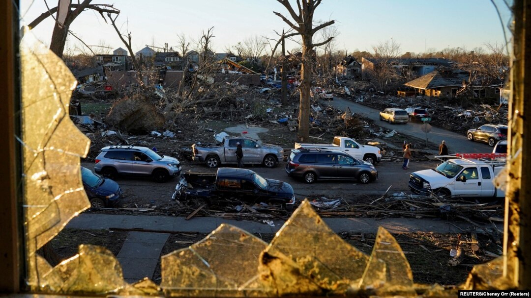 Posledice tornada u Americi (REUTERS/Cheney Orr)