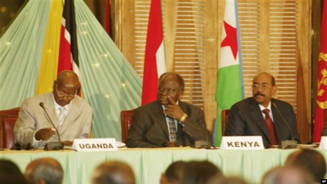 Midowga Afrika oo Somalia Lacag u Uruurinaya
