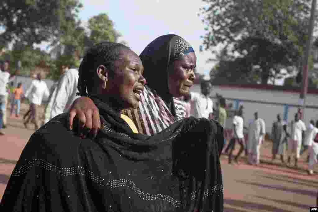 Manifestantes centrafricaines devant le siège de la Minusca, Bangui, le 11 avril 2018